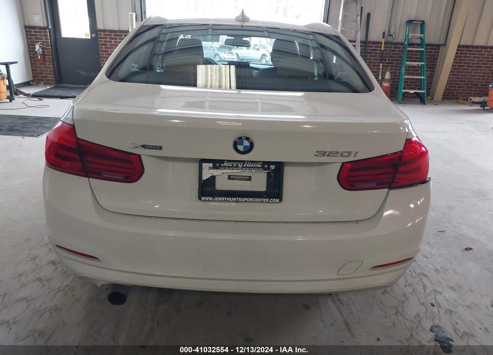2018 BMW 320I XDRIVE VIN: WBA8A3C53JA357836