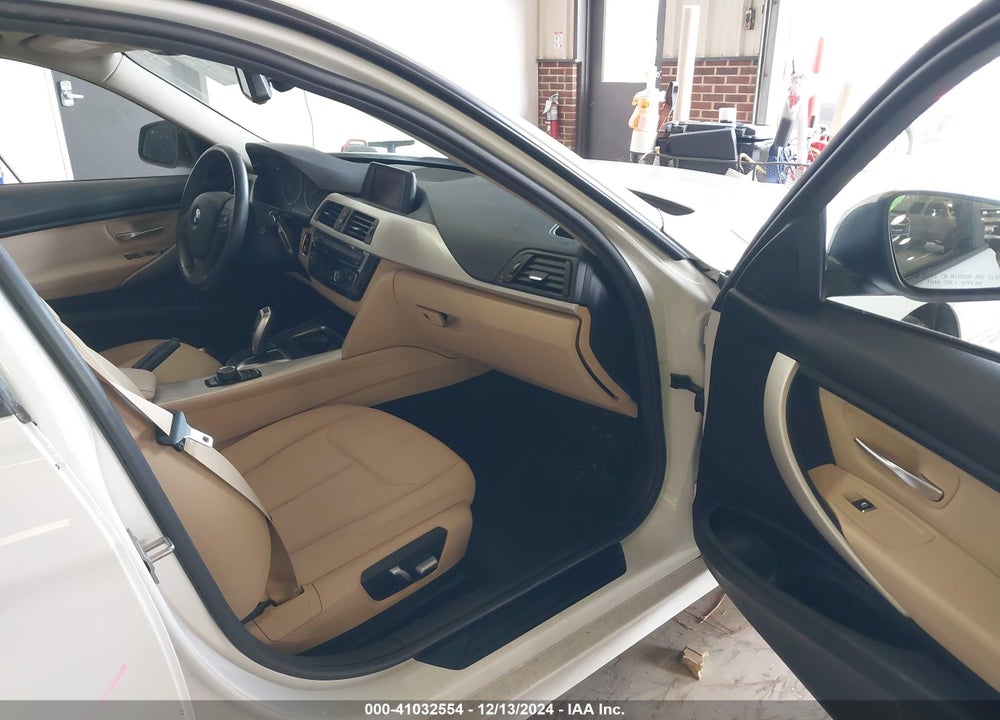 2018 BMW 320I XDRIVE VIN: WBA8A3C53JA357836