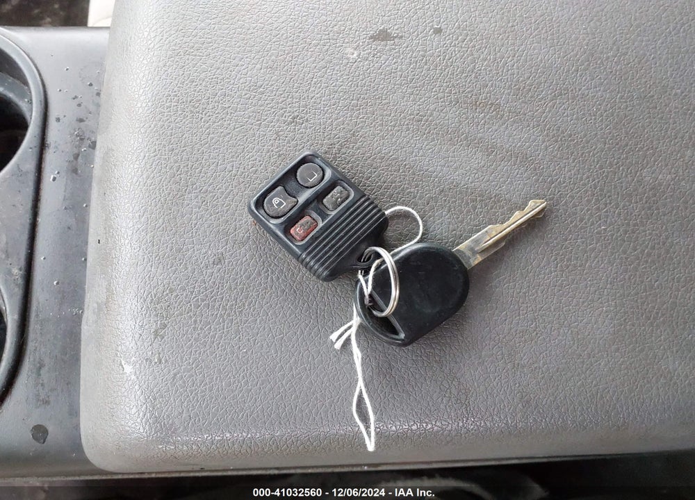 2008 FORD EXPEDITION XLT VIN: 1FMFU16538LA66748