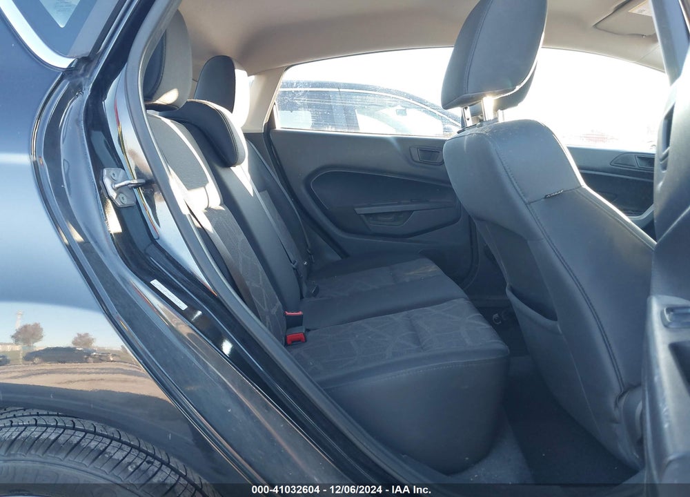 2011 FORD FIESTA SES VIN: 3FADP4FJ4BM176639