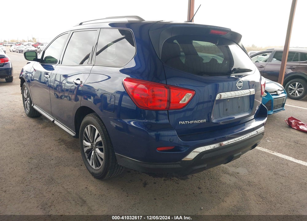 2018 NISSAN PATHFINDER SV VIN: 5N1DR2MN1JC602846