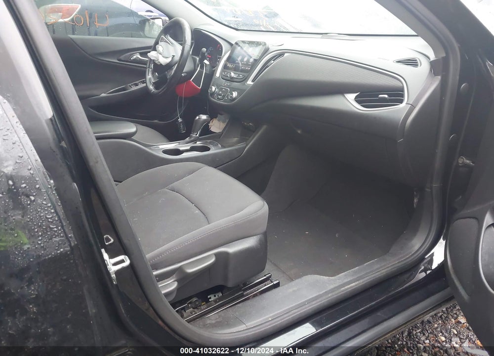2020 CHEVROLET MALIBU FWD RS VIN: 1G1ZG5ST6LF137882