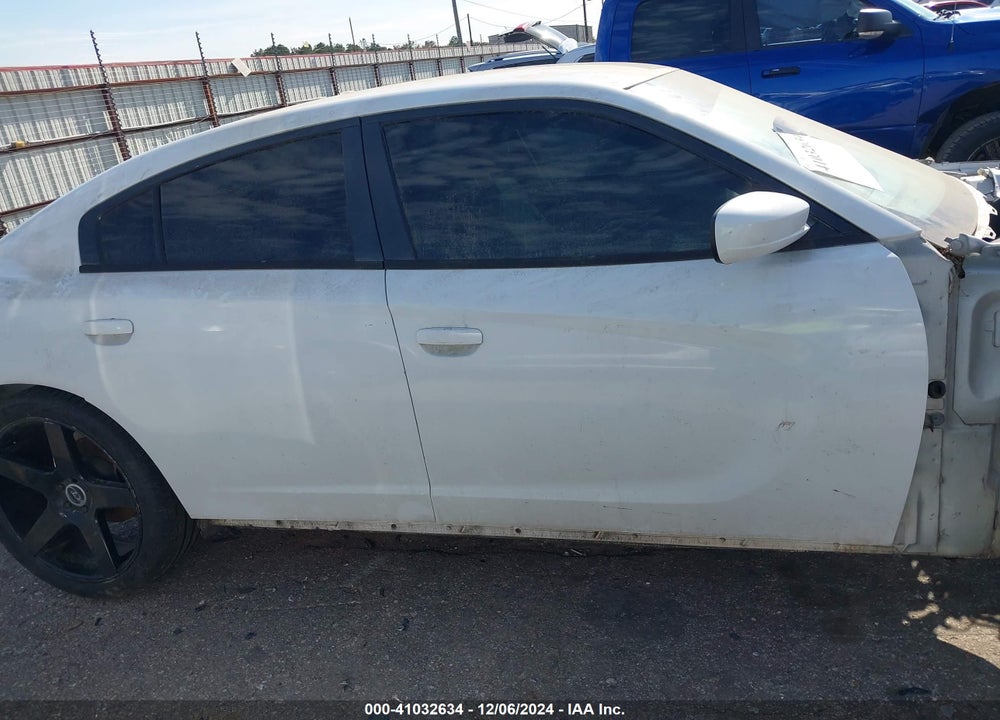 2015 DODGE CHARGER VIN: 2C3CDXBG8FH840640