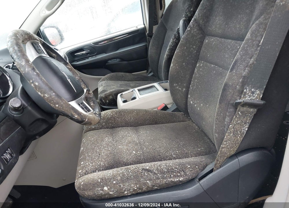 2014 CHRYSLER TOWN & COUNTRY TOURING VIN: 2C4RC1BGXER258618