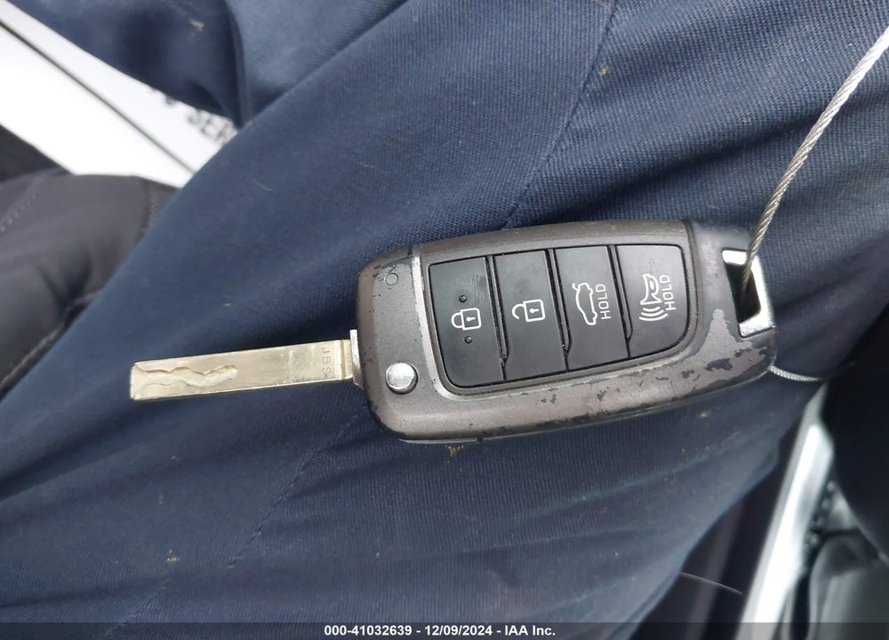2021 HYUNDAI ELANTRA SE VIN: KMHLL4AG9MU069559