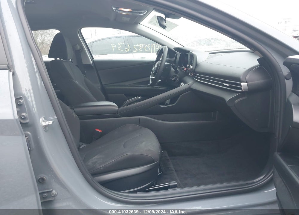 2021 HYUNDAI ELANTRA SE VIN: KMHLL4AG9MU069559