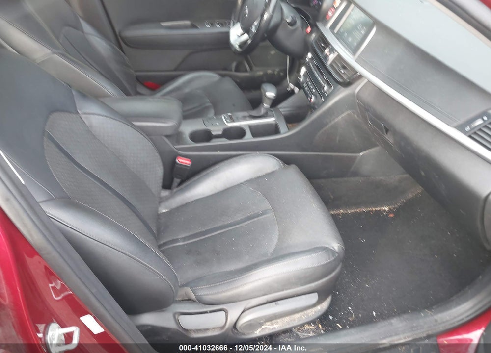 2020 KIA OPTIMA SE VIN: 5XXGT4L33LG429705