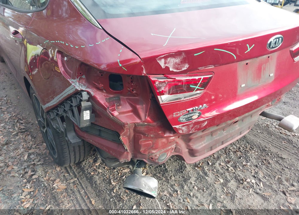 2020 KIA OPTIMA SE VIN: 5XXGT4L33LG429705