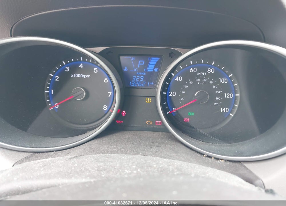 2015 HYUNDAI TUCSON SE VIN: KM8JU3AG1FU117315