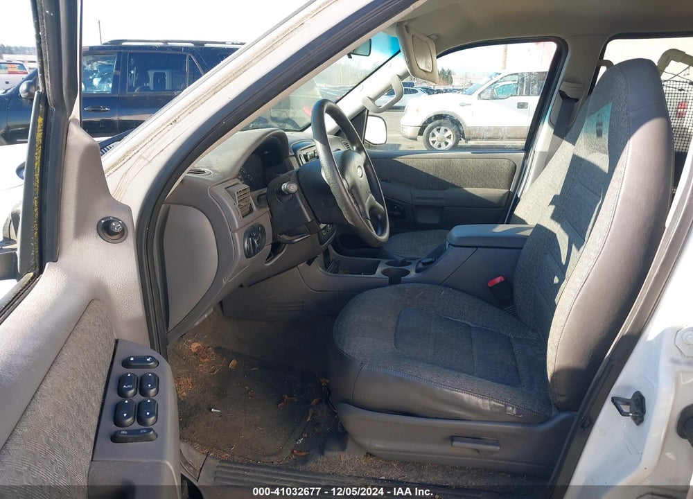 2002 FORD EXPLORER XLS VIN: 1FMZU62EX2ZA19852