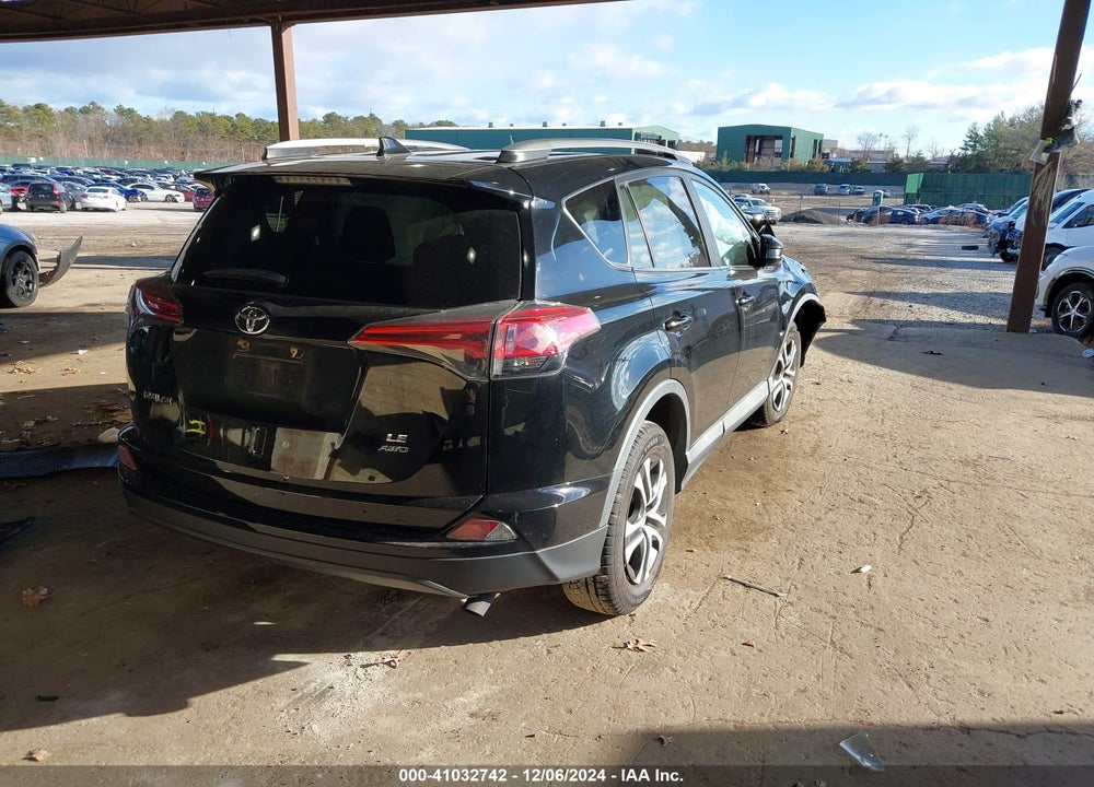 2017 TOYOTA RAV4 LE VIN: 2T3BFREV5HW608281