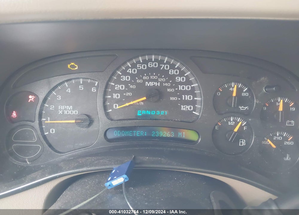 2005 CHEVROLET TAHOE Z71 VIN: 1GNEK13T25R140041
