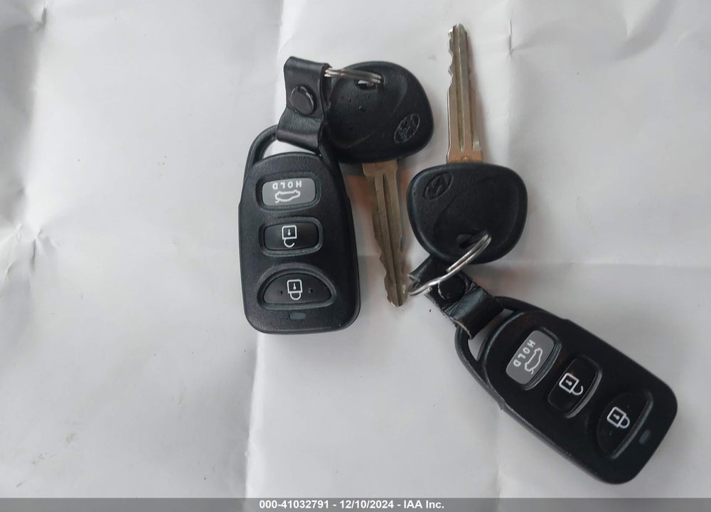 2019 HYUNDAI ELANTRA SE VIN: 5NPD74LF6KH452531