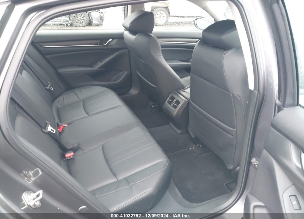 2018 HONDA ACCORD TOURING VIN: 1HGCV1F96JA146796