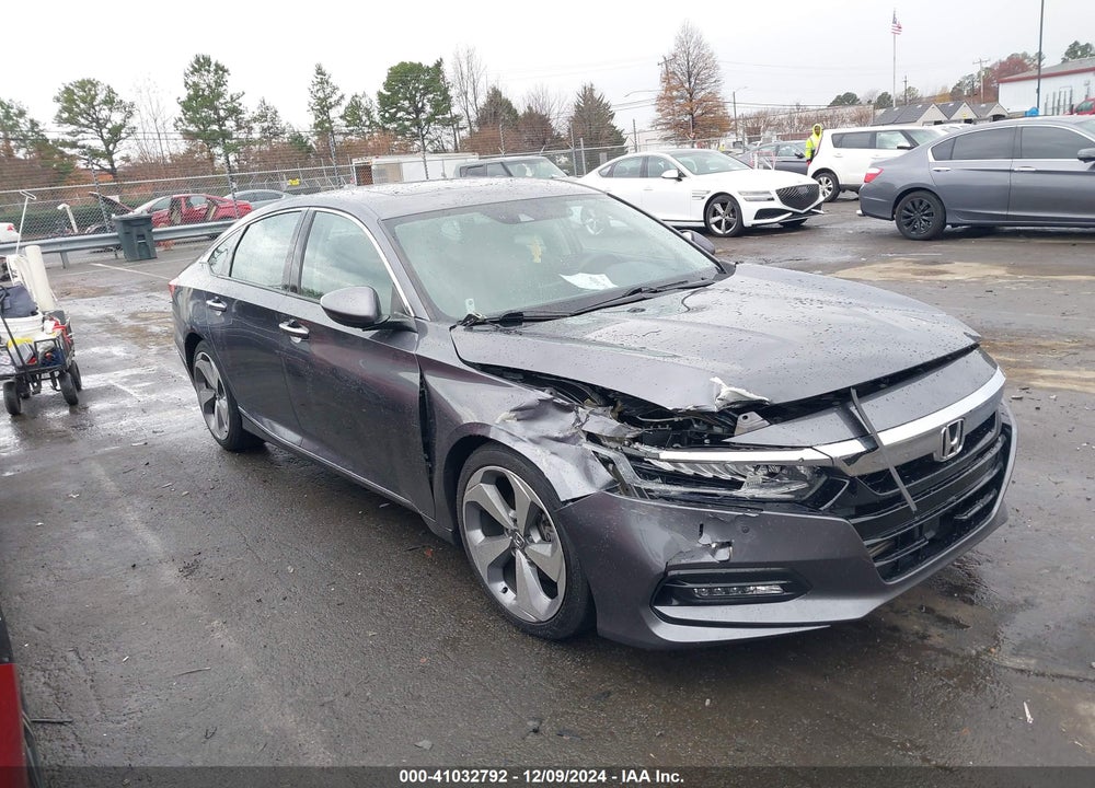 2018 HONDA ACCORD TOURING VIN: 1HGCV1F96JA146796