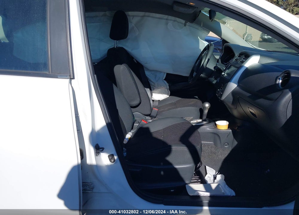 2019 NISSAN VERSA 1.6 SV VIN: 3N1CN7AP2KL874541