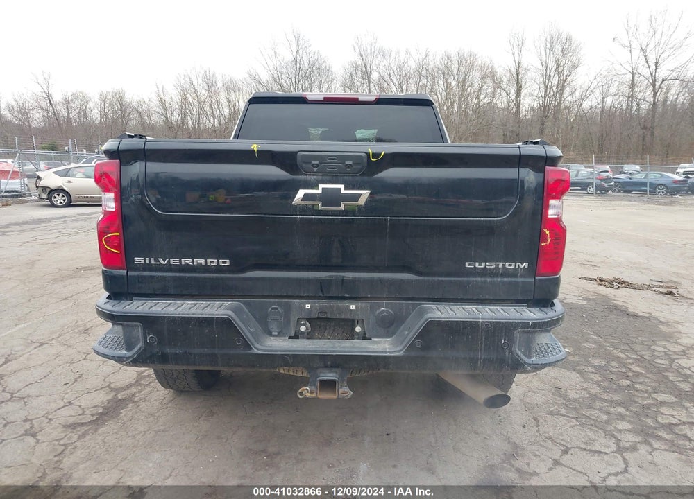 2024 CHEVROLET SILVERADO 2500HD 4WD STANDARD BED CUSTOM VIN: 1GC4YME79RF111566