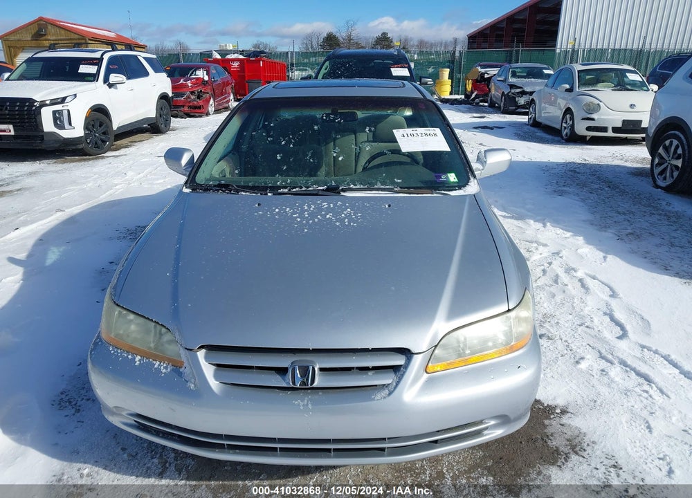 2002 HONDA ACCORD 2.3 SE VIN: 1HGCG56772A138417