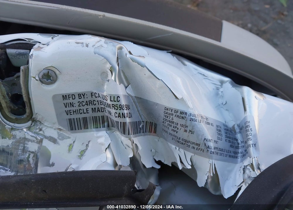 2021 CHRYSLER PACIFICA TOURING L VIN: 2C4RC1BG5MR598984