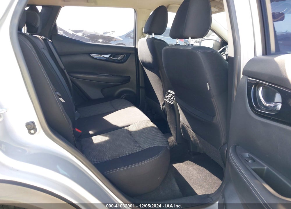2017 NISSAN ROGUE SPORT SV VIN: JN1BJ1CP8HW011084