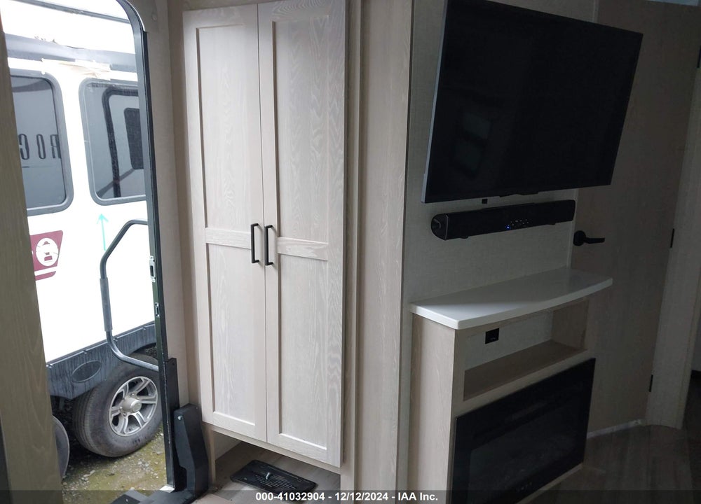 2023 ROCKWOOD 2608BS VIN: 4X4TRLB24PZ188024