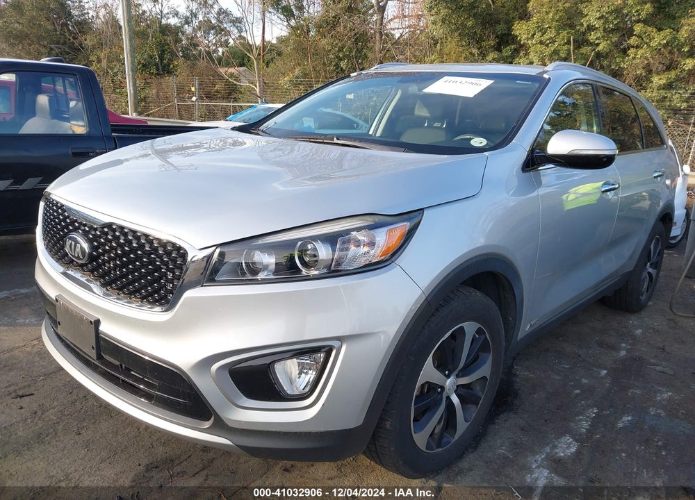 2017 KIA SORENTO 2.0T EX VIN: 5XYPHDA18HG286689