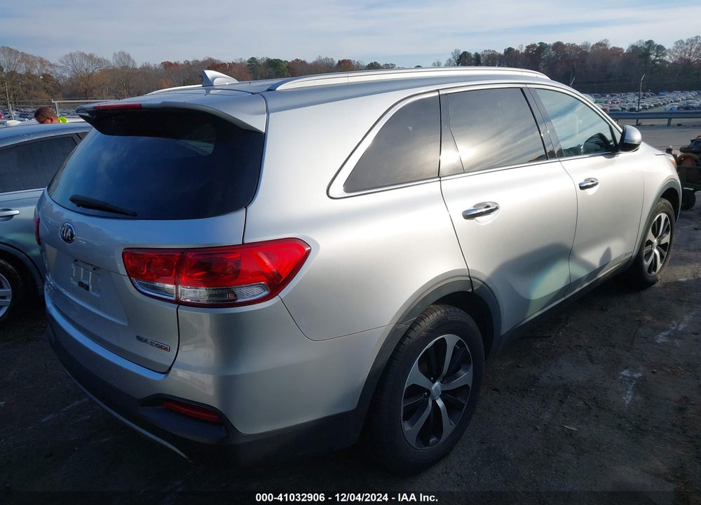 2017 KIA SORENTO 2.0T EX VIN: 5XYPHDA18HG286689