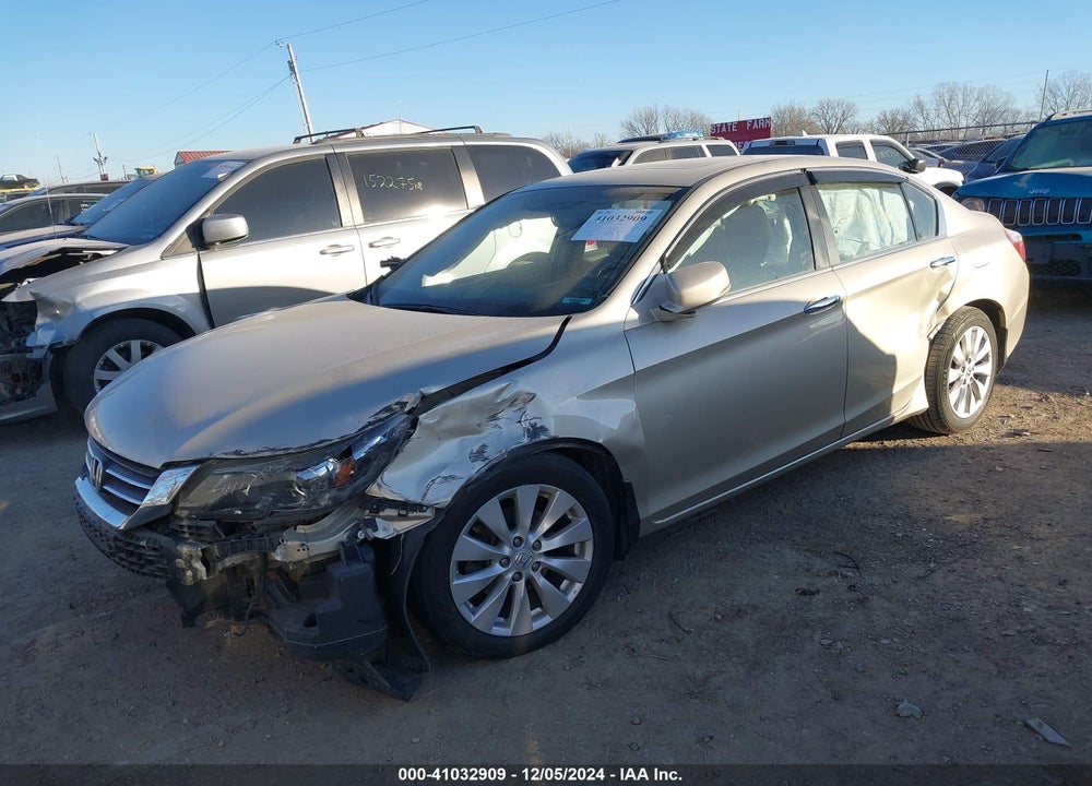 2013 HONDA ACCORD EX-L VIN: 1HGCR2F84DA238057
