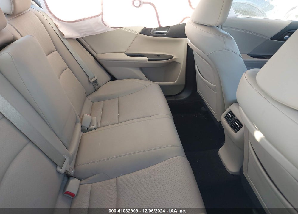 2013 HONDA ACCORD EX-L VIN: 1HGCR2F84DA238057