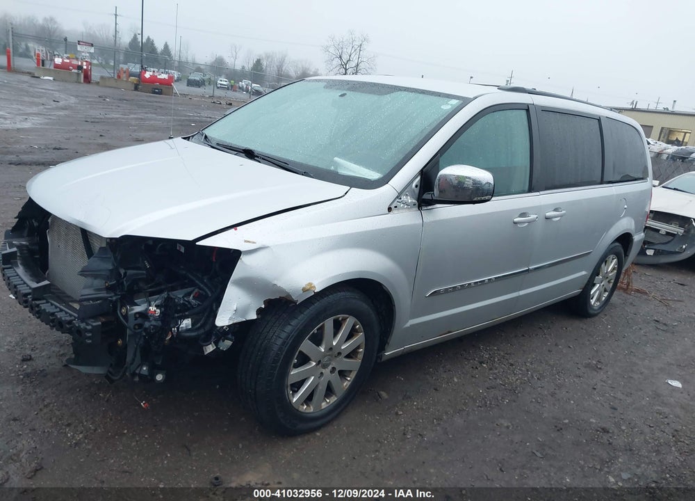 2011 CHRYSLER TOWN & COUNTRY TOURING-L VIN: 2A4RR8DG0BR760130