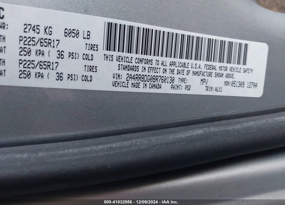 2011 CHRYSLER TOWN & COUNTRY TOURING-L VIN: 2A4RR8DG0BR760130