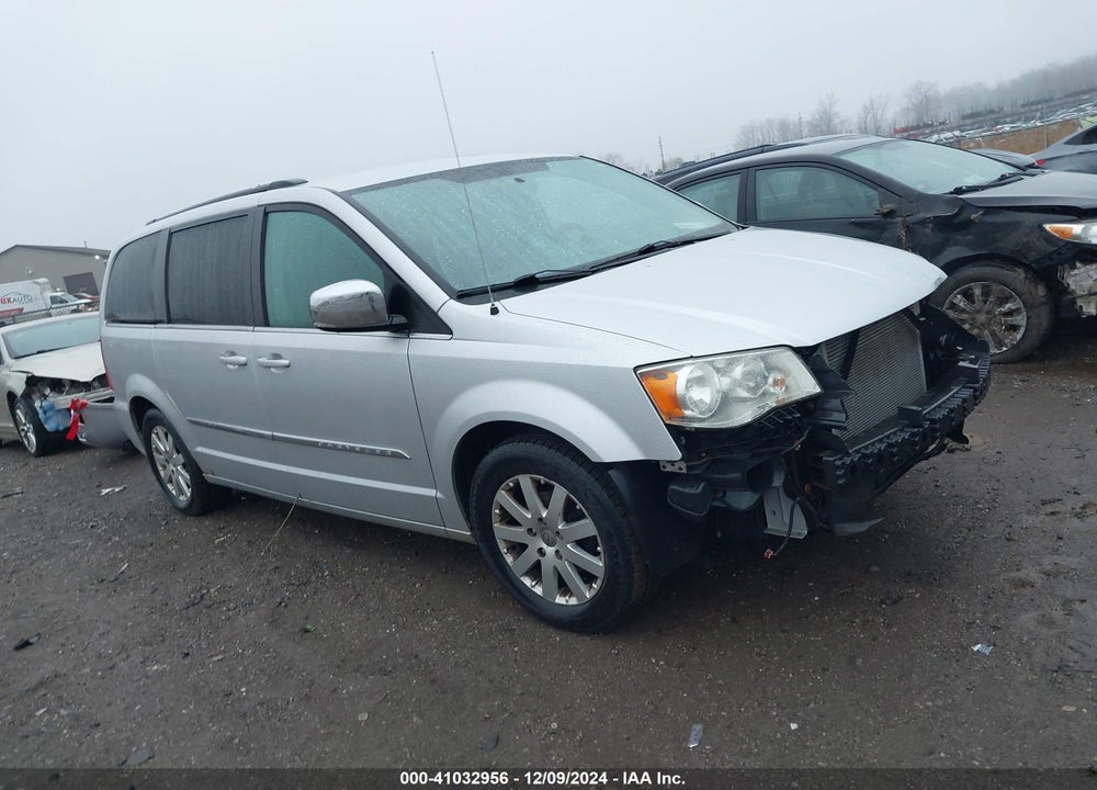2011 CHRYSLER TOWN & COUNTRY TOURING-L VIN: 2A4RR8DG0BR760130