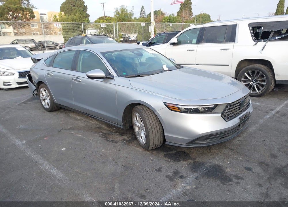 2024 HONDA ACCORD LX VIN: 1HGCY1F28RA032367