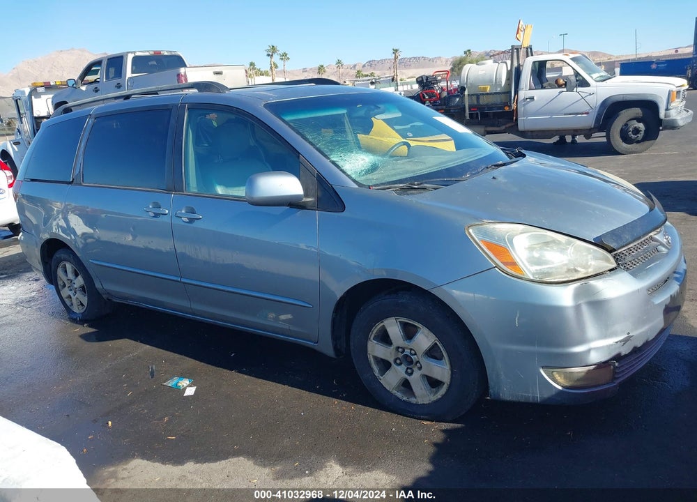 2004 TOYOTA SIENNA XLE VIN: 5TDZA22C44S001307