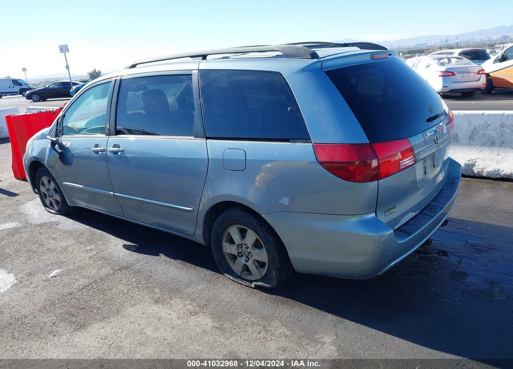 2004 TOYOTA SIENNA XLE VIN: 5TDZA22C44S001307