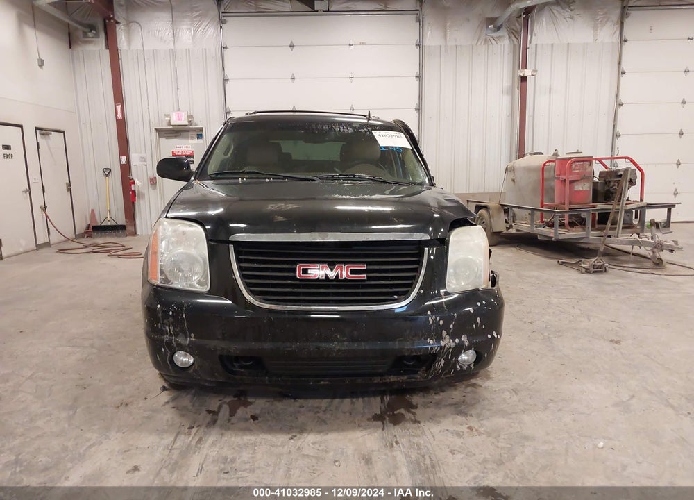 2011 GMC YUKON SLT VIN: 1GKS2CE01BR238357