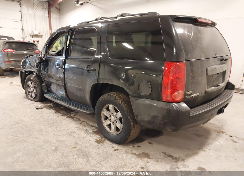 2011 GMC YUKON SLT VIN: 1GKS2CE01BR238357