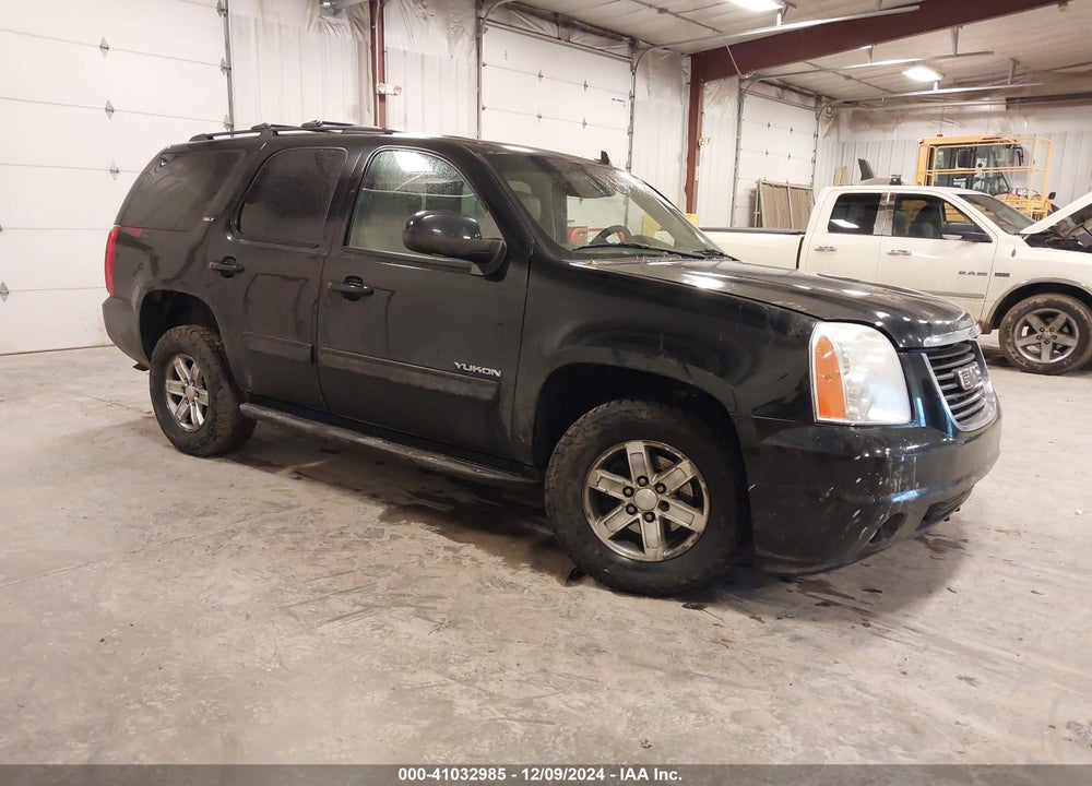 2011 GMC YUKON SLT VIN: 1GKS2CE01BR238357