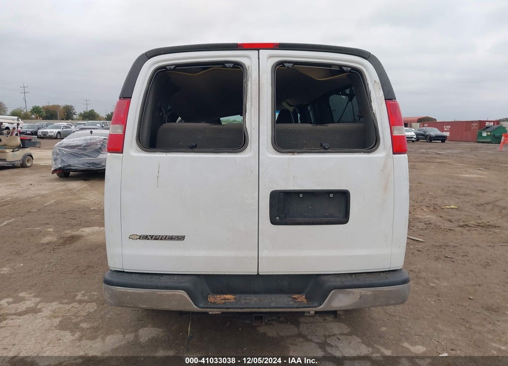 2017 CHEVROLET EXPRESS 3500 LT VIN: 1GAZGPFG1H1148978