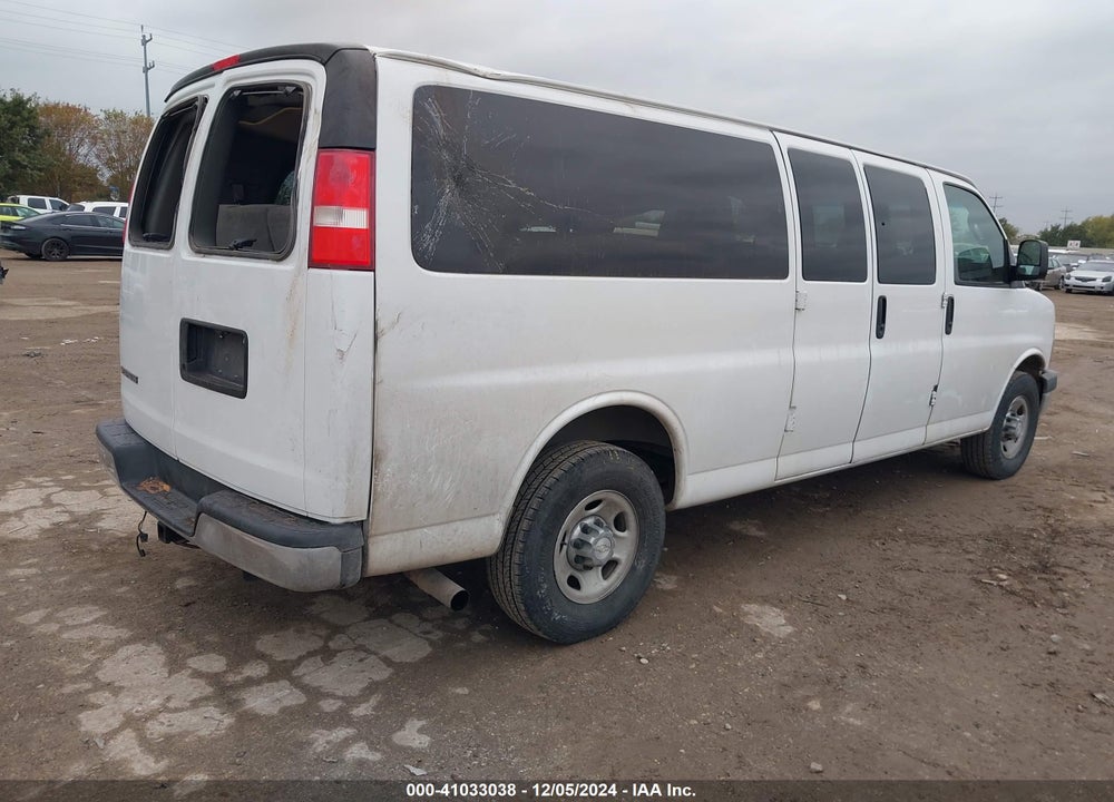 2017 CHEVROLET EXPRESS 3500 LT VIN: 1GAZGPFG1H1148978