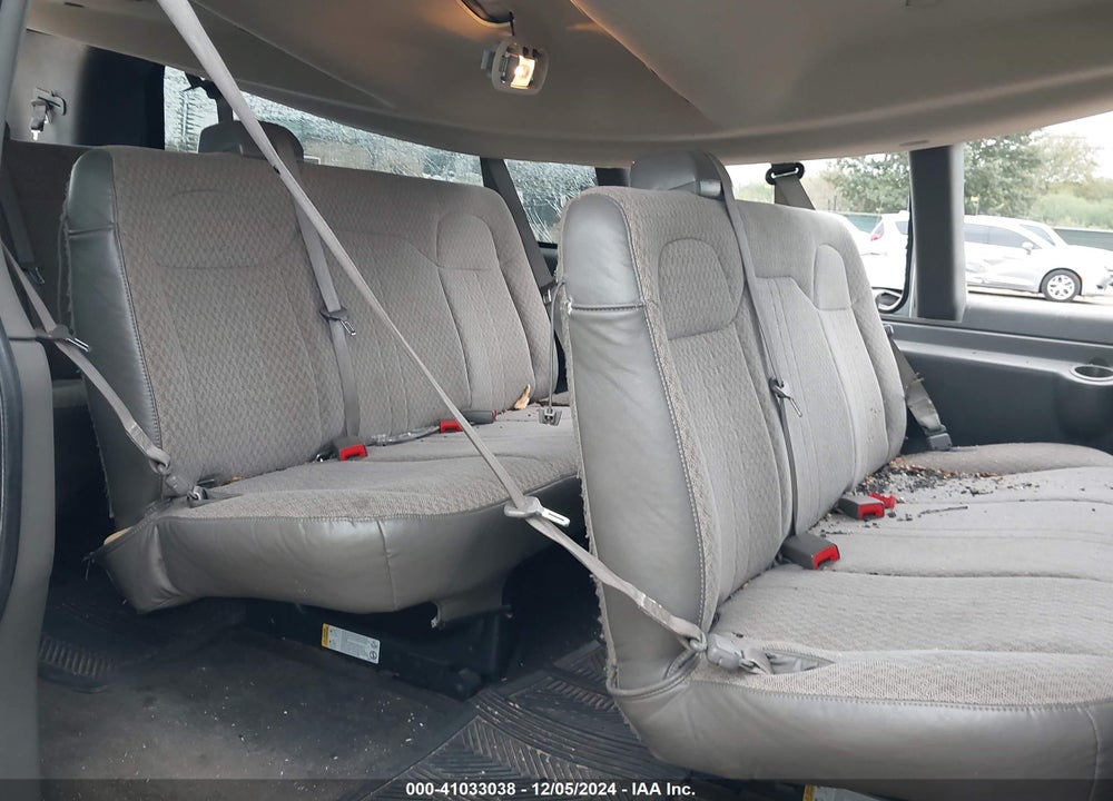 2017 CHEVROLET EXPRESS 3500 LT VIN: 1GAZGPFG1H1148978