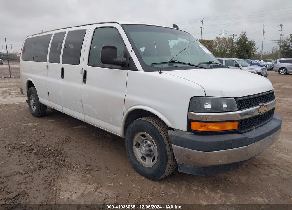 2017 CHEVROLET EXPRESS 3500 LT VIN: 1GAZGPFG1H1148978