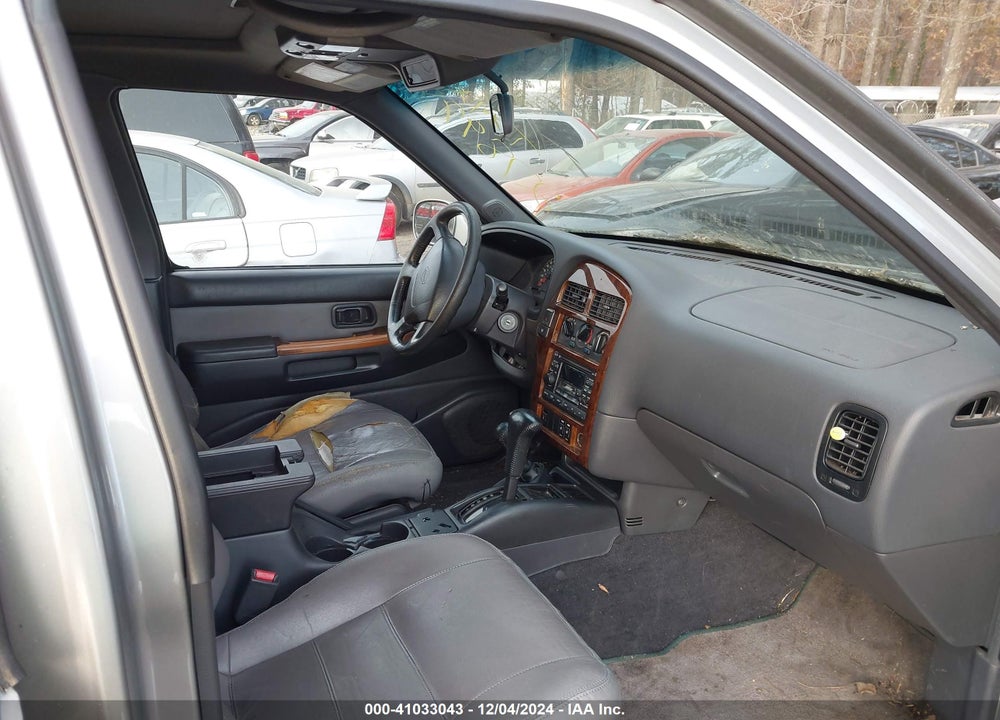 1998 NISSAN PATHFINDER LE/SE/XE VIN: JN8AR05Y4WW278998