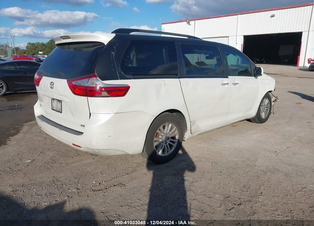 2017 TOYOTA SIENNA XLE 8 PASSENGER VIN: 5TDYZ3DC7HS813360