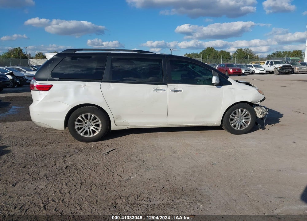 2017 TOYOTA SIENNA XLE 8 PASSENGER VIN: 5TDYZ3DC7HS813360