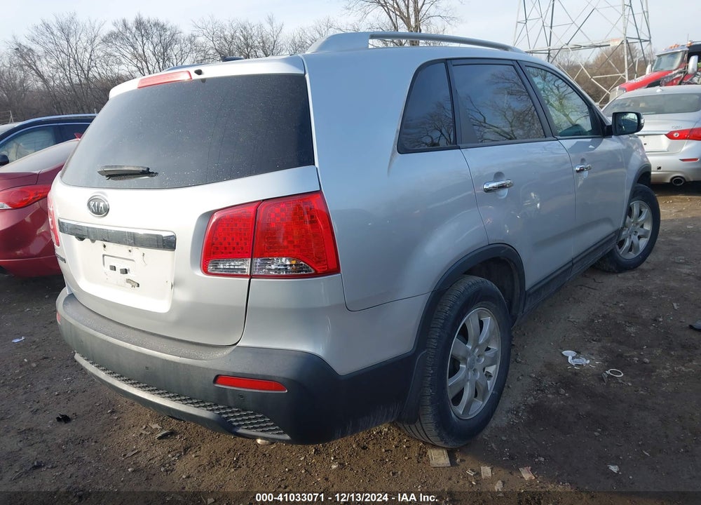 2013 KIA SORENTO VIN: 5XYKT3A6XDG413077