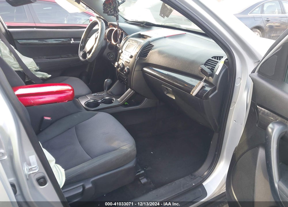 2013 KIA SORENTO VIN: 5XYKT3A6XDG413077
