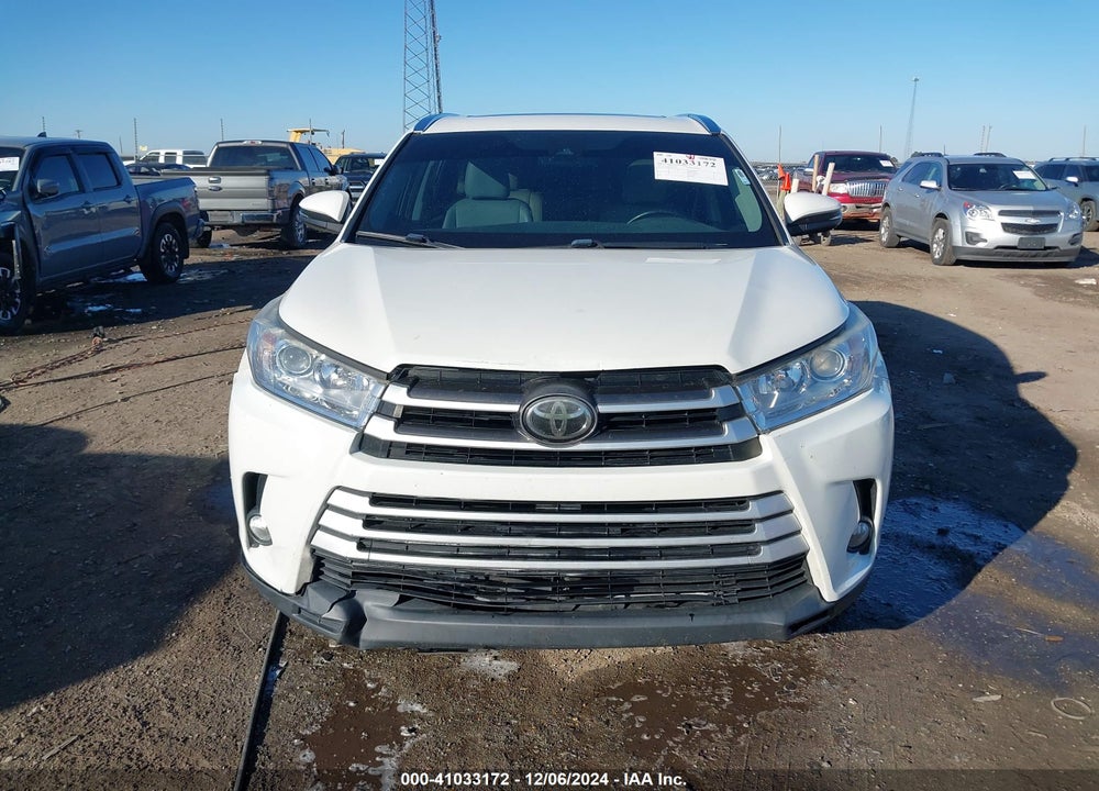 2017 TOYOTA HIGHLANDER XLE VIN: 5TDJZRFH2HS515439
