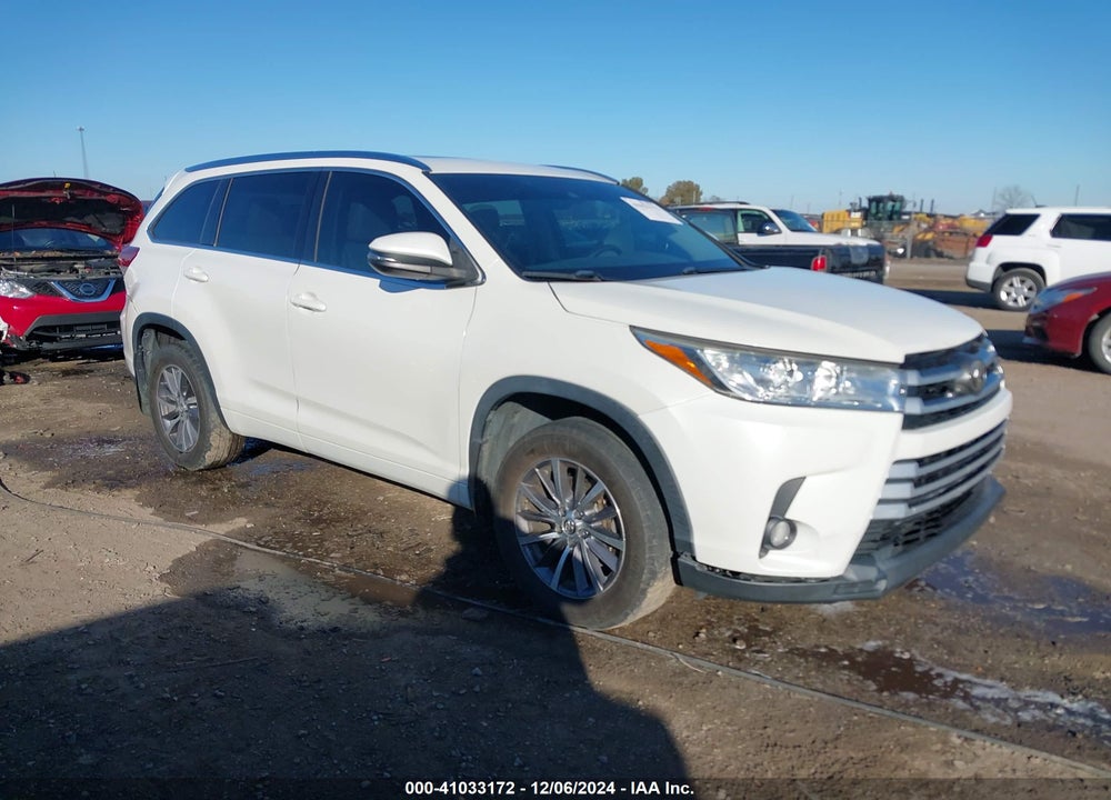 2017 TOYOTA HIGHLANDER XLE VIN: 5TDJZRFH2HS515439