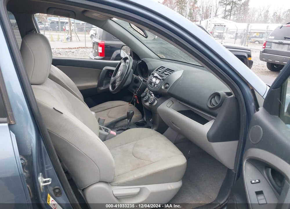 2009 TOYOTA RAV4 VIN: JTMBF33V895014583